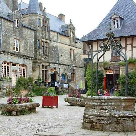 ロシュフォール・アン・テールLe Moulin De Gueuzonアパートメント エクステリア 写真